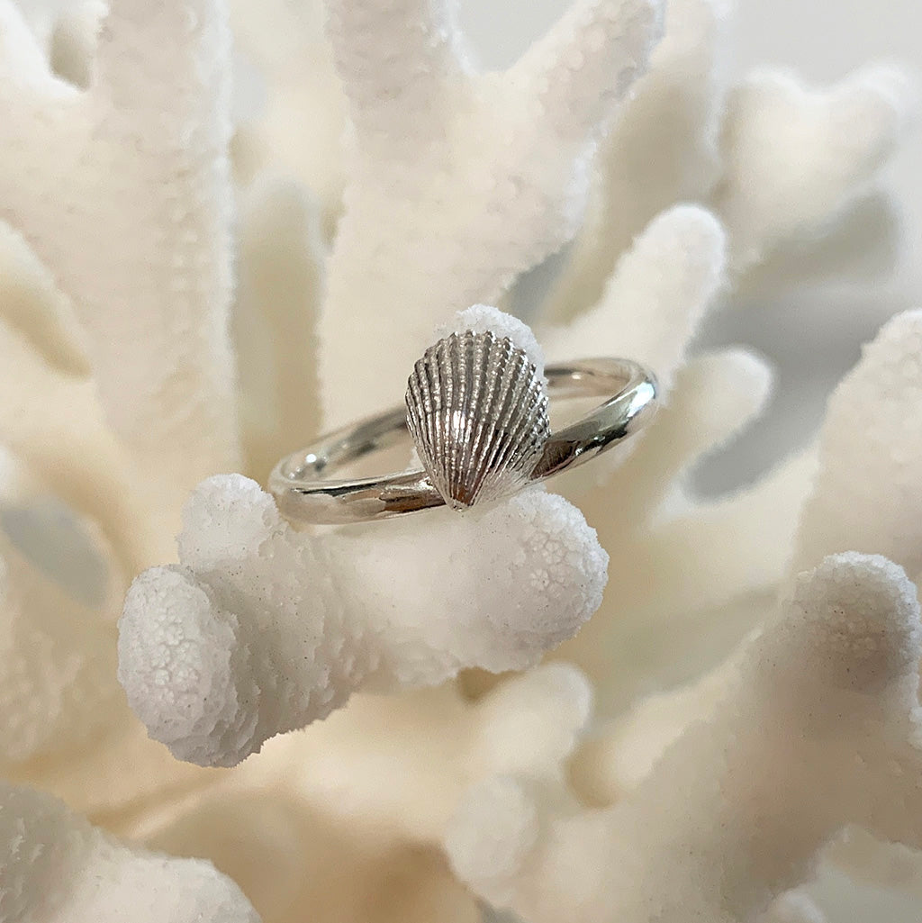 Stacking Ring with shell